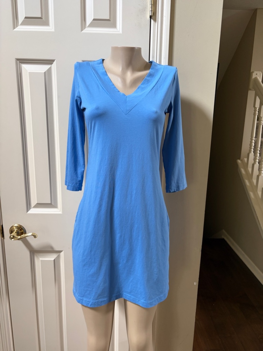 Barbara Gerwit Bright Sky Blue V-Neck Shift Dress, med